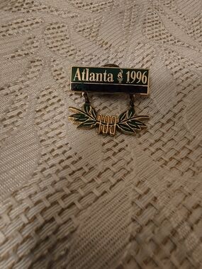 Roxy Green and Gold Atlanta 1996 Commemorative Pin